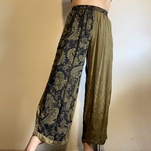 Tienda Ho Paisley Boho Wide Leg Pant